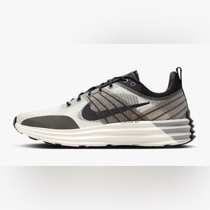 Like New Men’s Nike Lunar Roam Tennis Shoes